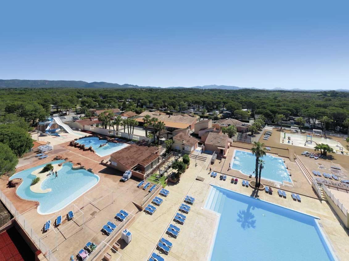 Camping Oasis Village Puget-sur Argens Extérieur photo